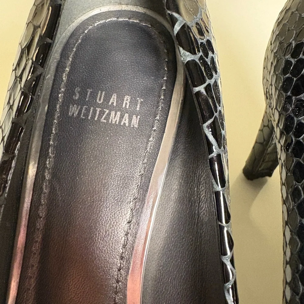 Stuart Weitzman LOGOPLAINFIELD Black Snake Leather Peep Toe Pumps size 8 - Picture 4 of 11